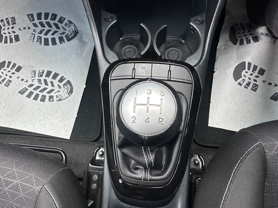 2021 Kia Picanto - image 32