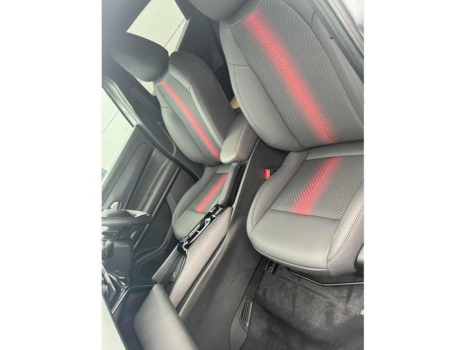 2026 Alfa Romeo Junior Ibrida €44,345