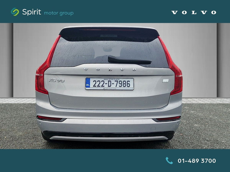 2022 Volvo XC90 - image 6