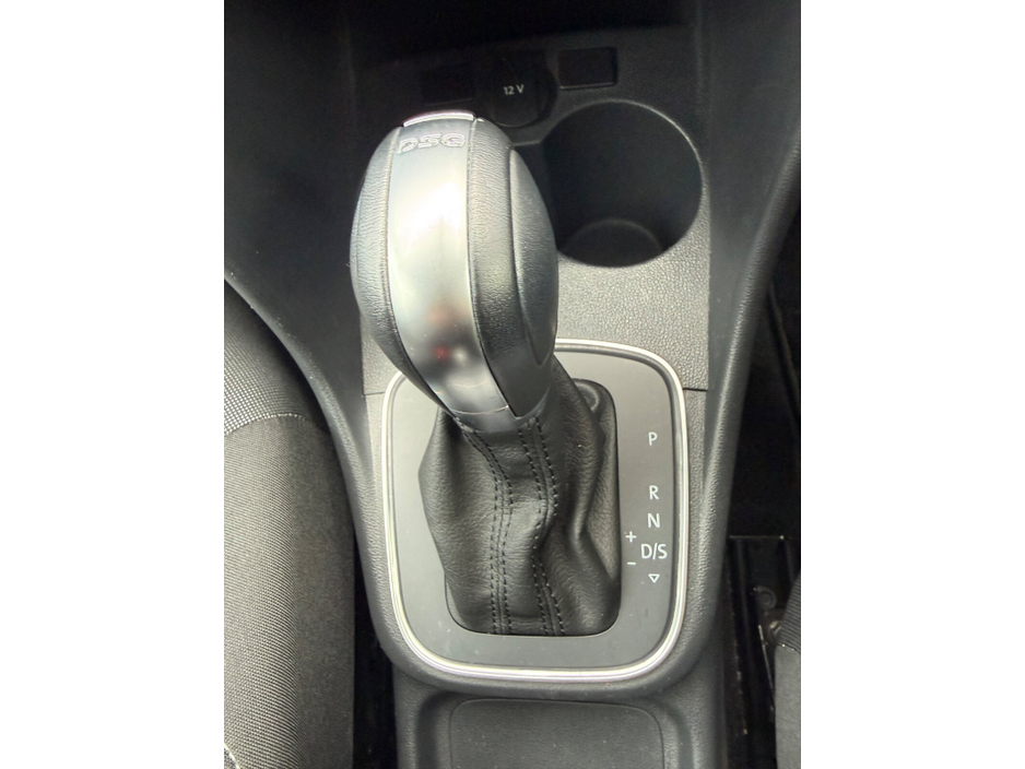 2015 Volkswagen Polo 1.2 TSI 3DR 90HP Comfortline + €11,390