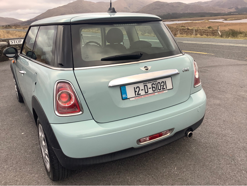 2012 MINI Hatch - image 11