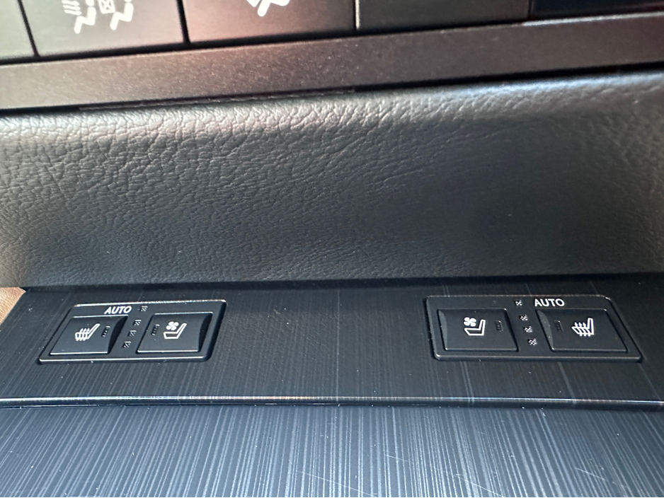 2014 Lexus GS 300 - image 11