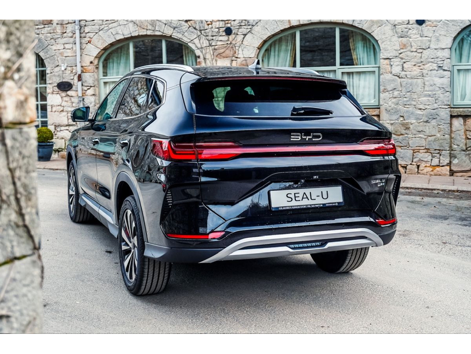 2026 BYD Seal U Comfort Plug in Hybrid €47,995