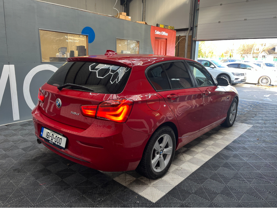 2016 BMW 1 Series - image 2