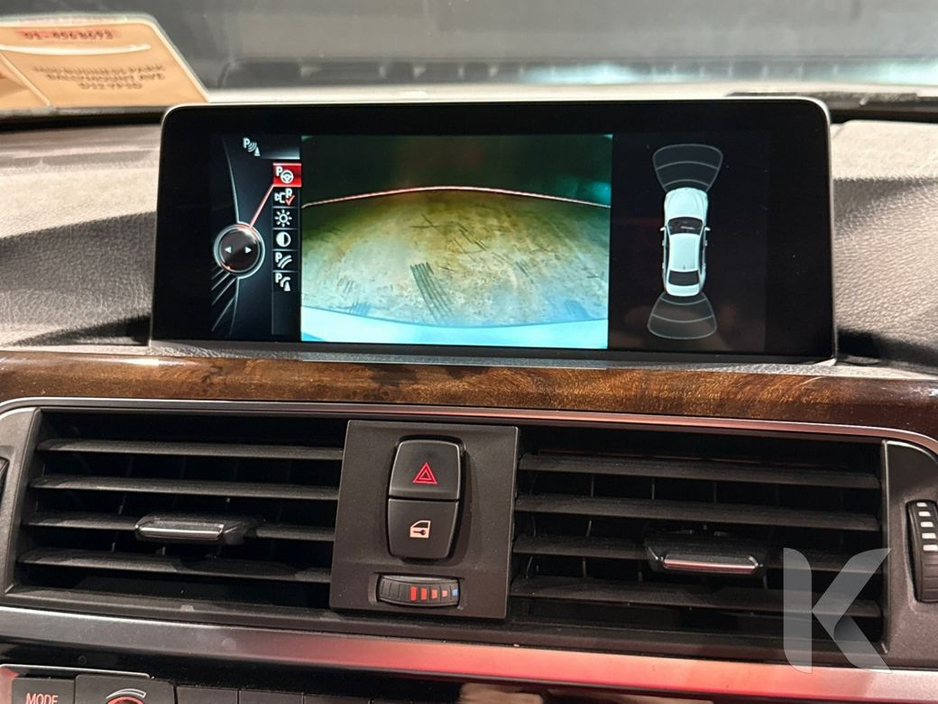 2016 BMW 3 Series - image 21