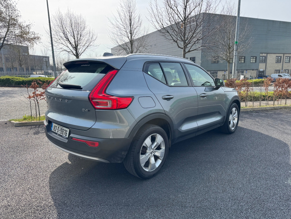 2018 Volvo XC40 - image 5