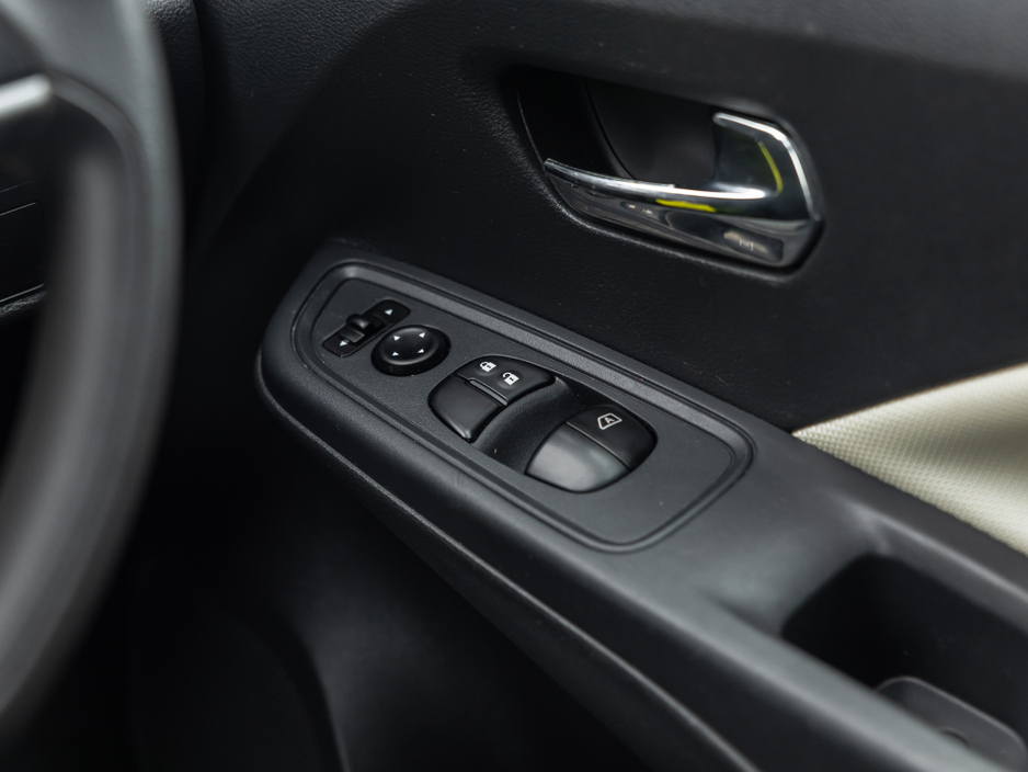 2019 Nissan Micra - image 18