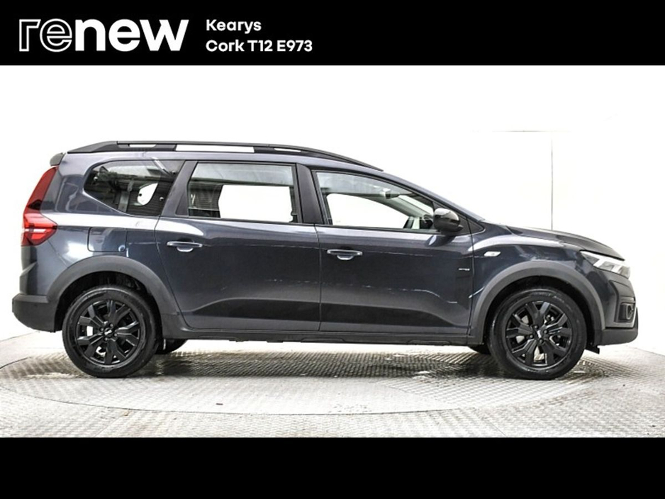 2023 Dacia Jogger Extreme SE TCe 110 NBI €23,000