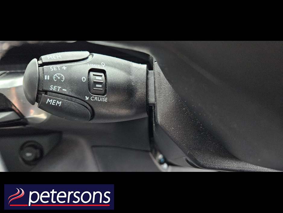 2018 Peugeot 5008 ACTIVE 1.2 130 4DR 7 SEATER €18,950