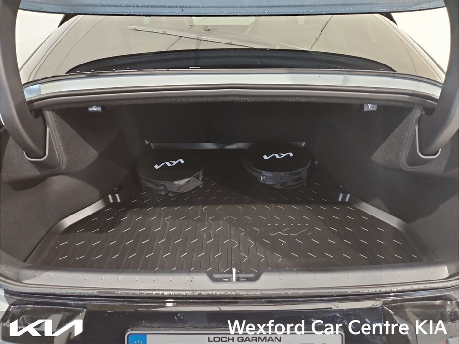 2025 Kia EV4 EV4 FASTBACK GT LINE LR 4DR