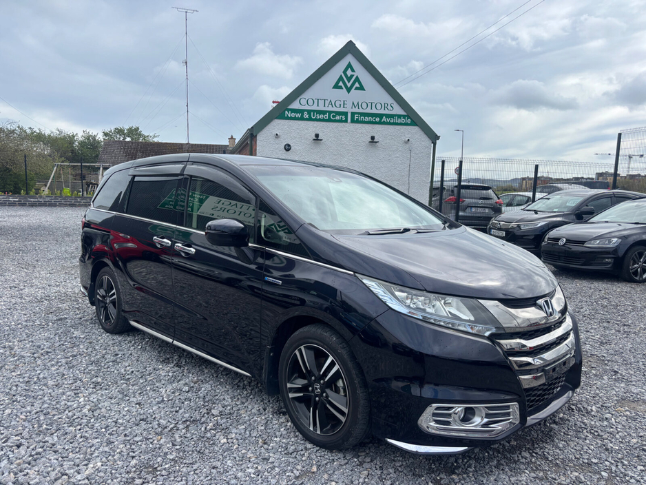 2016 Honda Odyssey - image 2