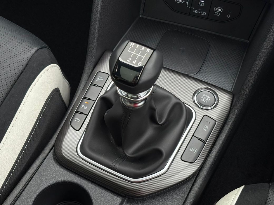 2026 Kia Sportage - image 18