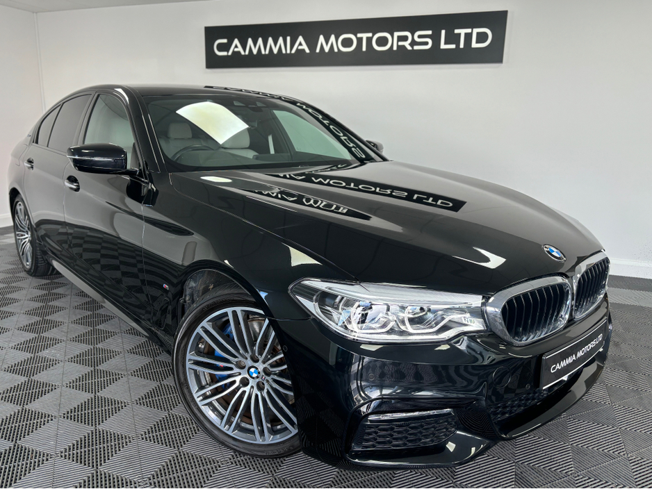 2018 BMW 5 Series - image 2