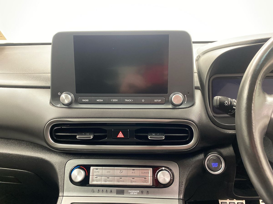 2023 Hyundai Kona - image 8