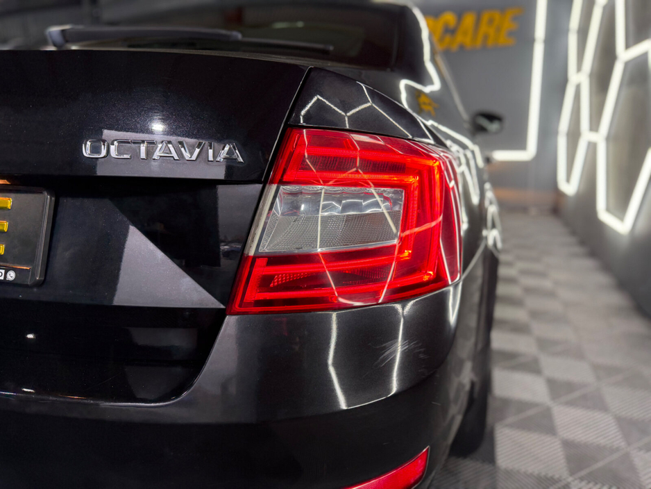 2015 Skoda Octavia - image 12