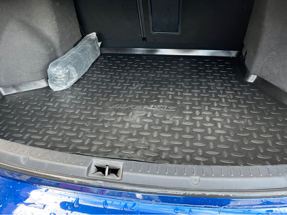 2016 Toyota Avensis 1.6 D LUNA NAV 4DR €9,500