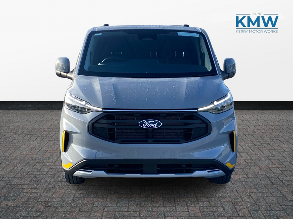 2026 Ford Transit Custom - image 2