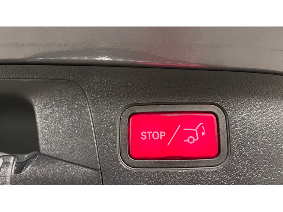 2025 Mercedes-Benz GLA Class - image 29