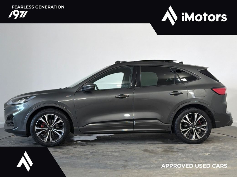 2022 Ford Kuga - image 7