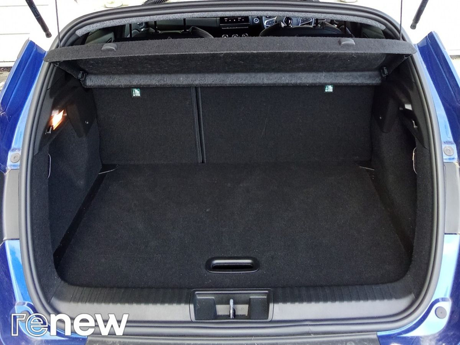 2023 Renault Captur - image 12