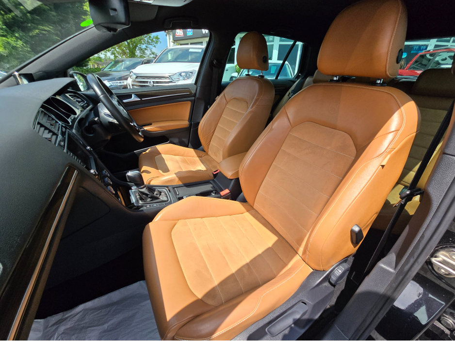 2015 Volkswagen Golf 1.4 TSI LEATHER SPECIAL TAN LEATHER  MILANO EDITION //LEATHER  HEATED SEATS // REVERSE CAMERA €15,450