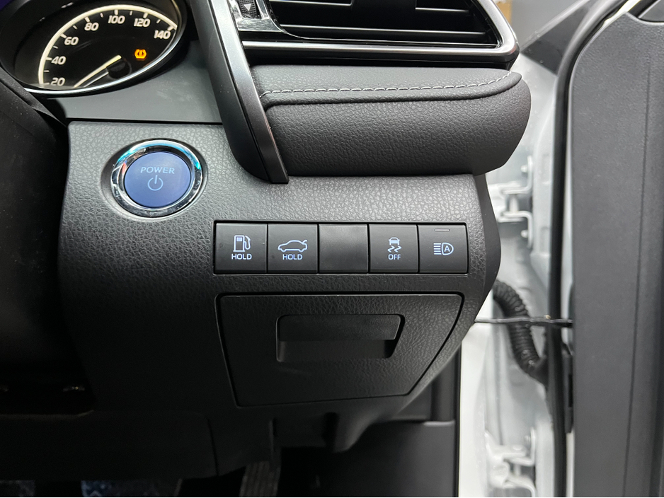 2024 Toyota Camry €44950 2024 TOYOTA CAMRY WS 2.5 AUTOMATIC / CRUISE CONTROL / REVERSE CAMERA / ELECTRIC SEATS AND MORE €44,950