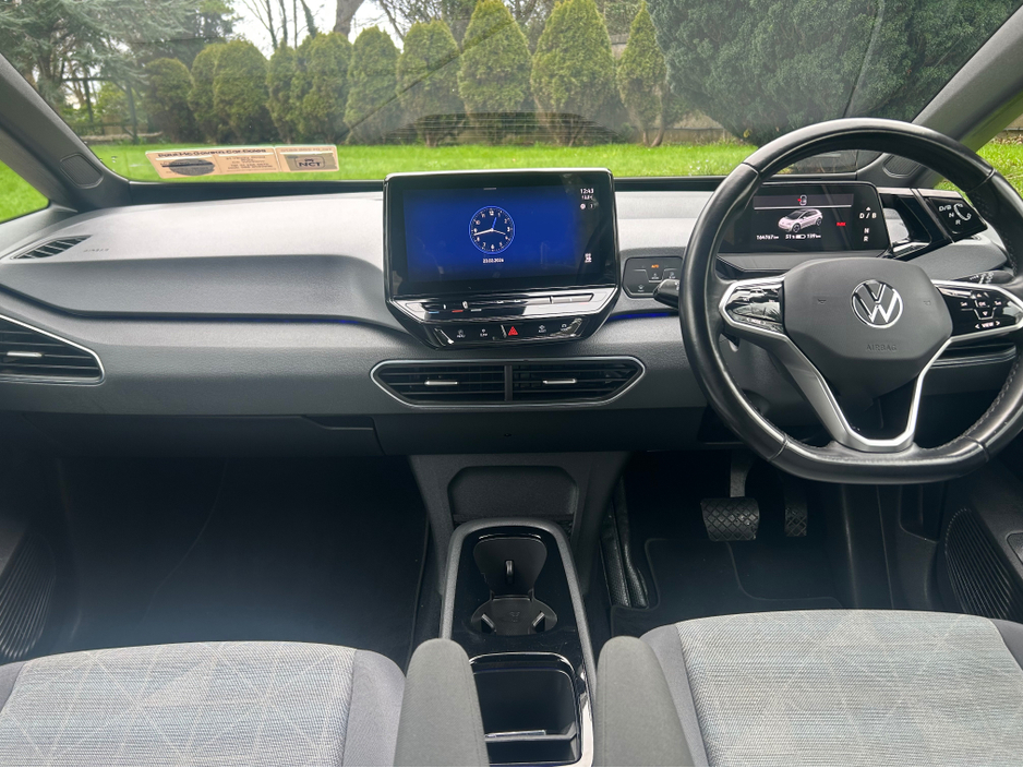 2021 Volkswagen ID.3 - image 11