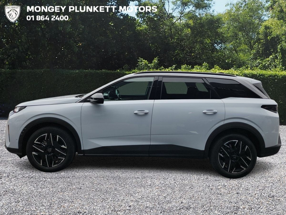 2025 Peugeot 5008 - image 4