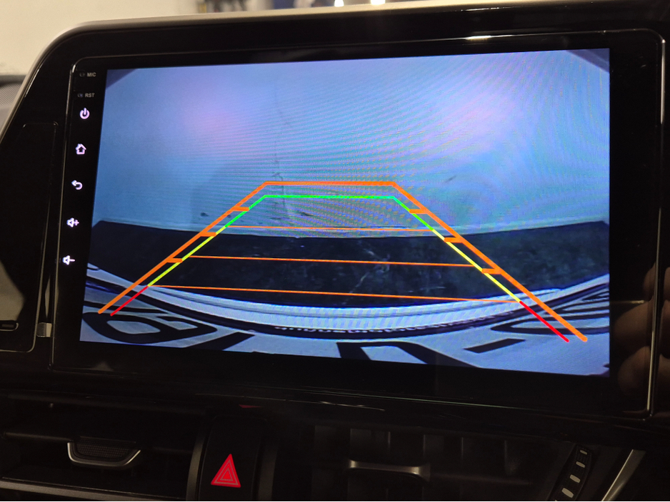 2019 Toyota C-HR **SPORT HYBRID**AUTO**KEYLESS ENTRY AND START**ANDROID/APPLE RADIO MEDIA UNIT**18" DIAMOND CUT ALLOYS**REVERSE CAMERA**HALF LEATHER SEATS**LANE DEPARTURE WARNING**ADAPTIVE CRUISE CONTROL**BLIND SPOT €21,949