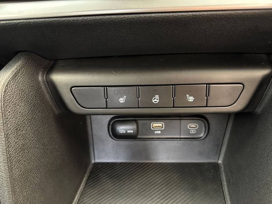 2023 Kia Sportage - image 17