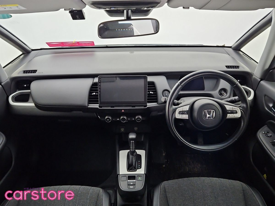 2020 Honda Fit - image 11