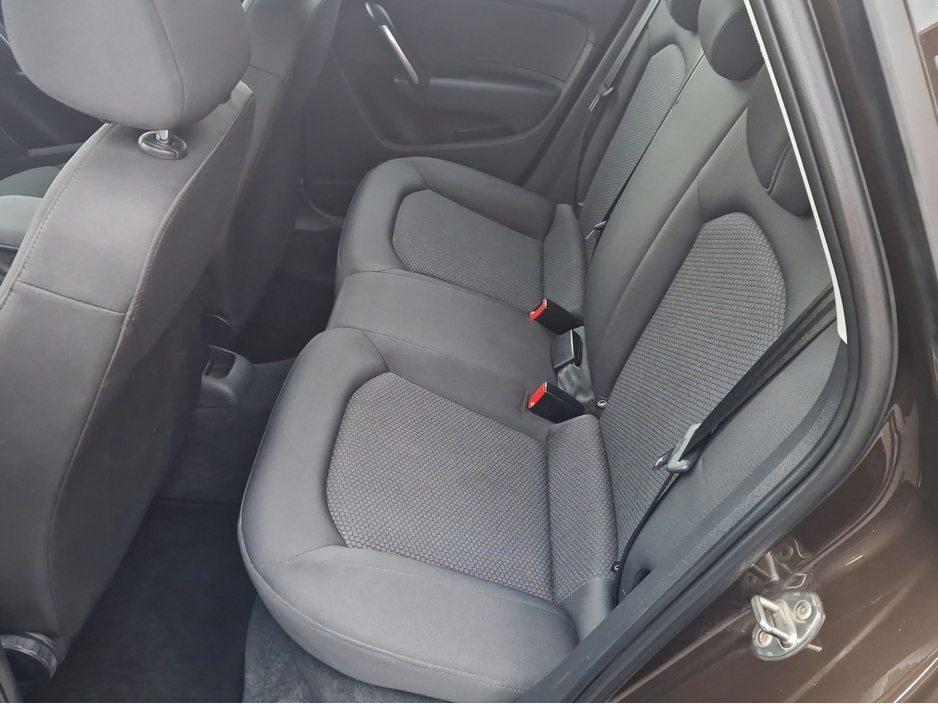 2015 Audi A1 - image 16