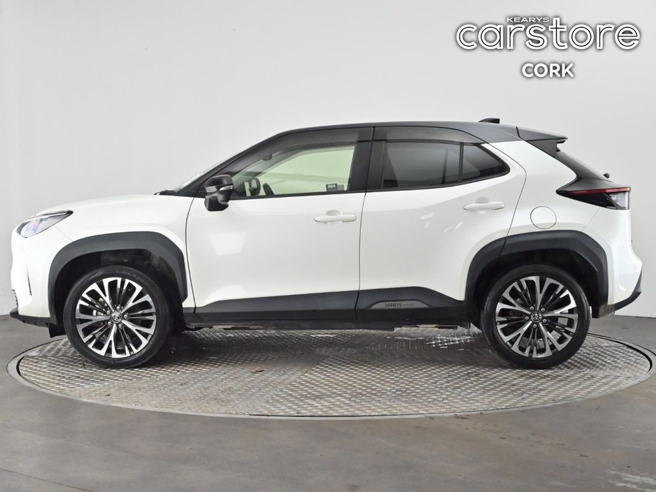 2021 Toyota Yaris Cross - image 6