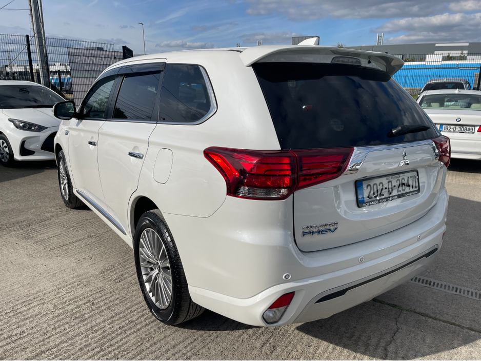 2020 Mitsubishi Outlander (Very Low Km's) HYBRID 2.4 PHEV AUTOMATIC 5DR MODEL  www.bolandscarcentre.ie €24,900