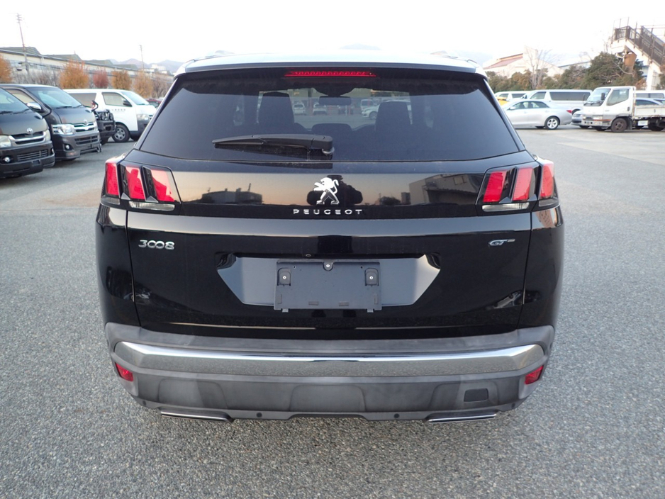 2018 Peugeot 3008 - image 6