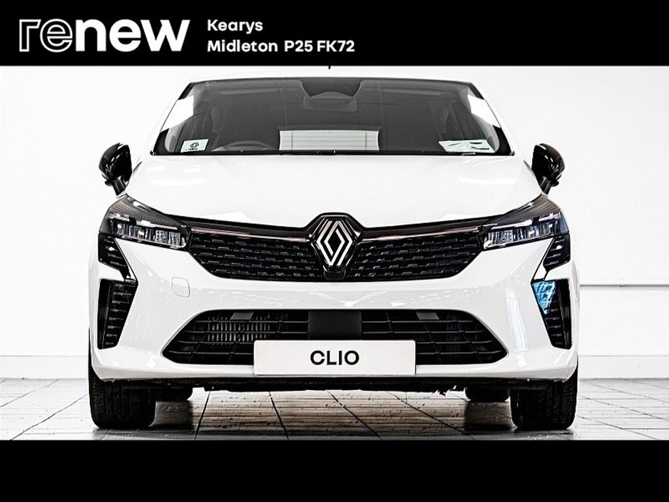 2025 Renault Clio - image 8