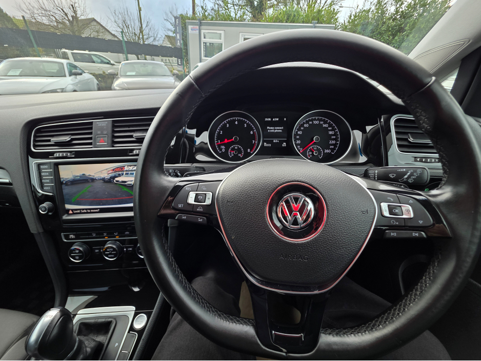 2016 Volkswagen Golf 1.4 TSI HIGHLINE EDITION PRIVACY GLASS REVERSE CAMERA - SIMI DEALER - LOW ROAD TAX BAND €15,750