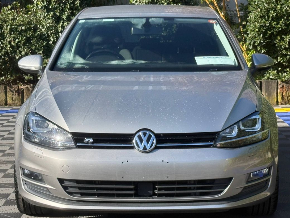 2015 Volkswagen Golf - image 14