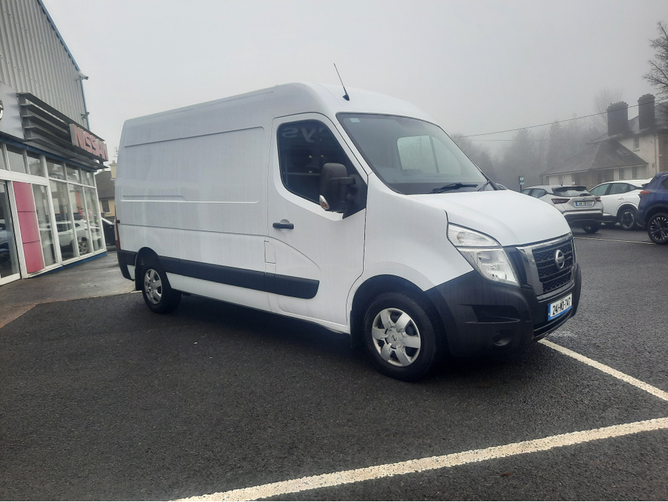 2024 Nissan Interstar - image 5