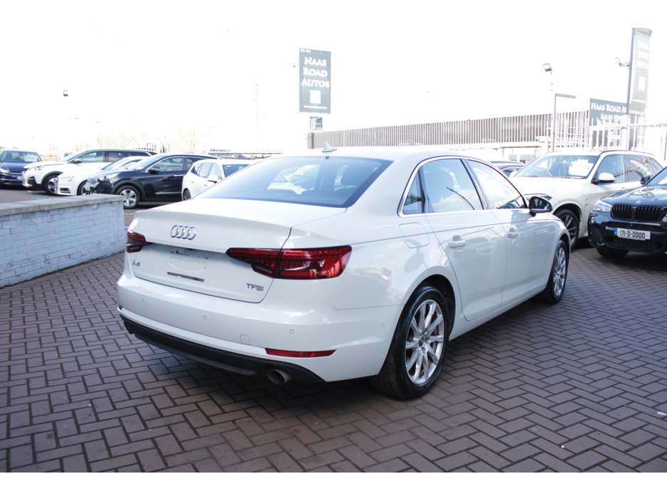 2016 Audi A4 - image 4