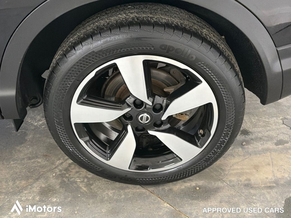 2017 Nissan Qashqai 1.2 SV Premium 17 4DR €11,900