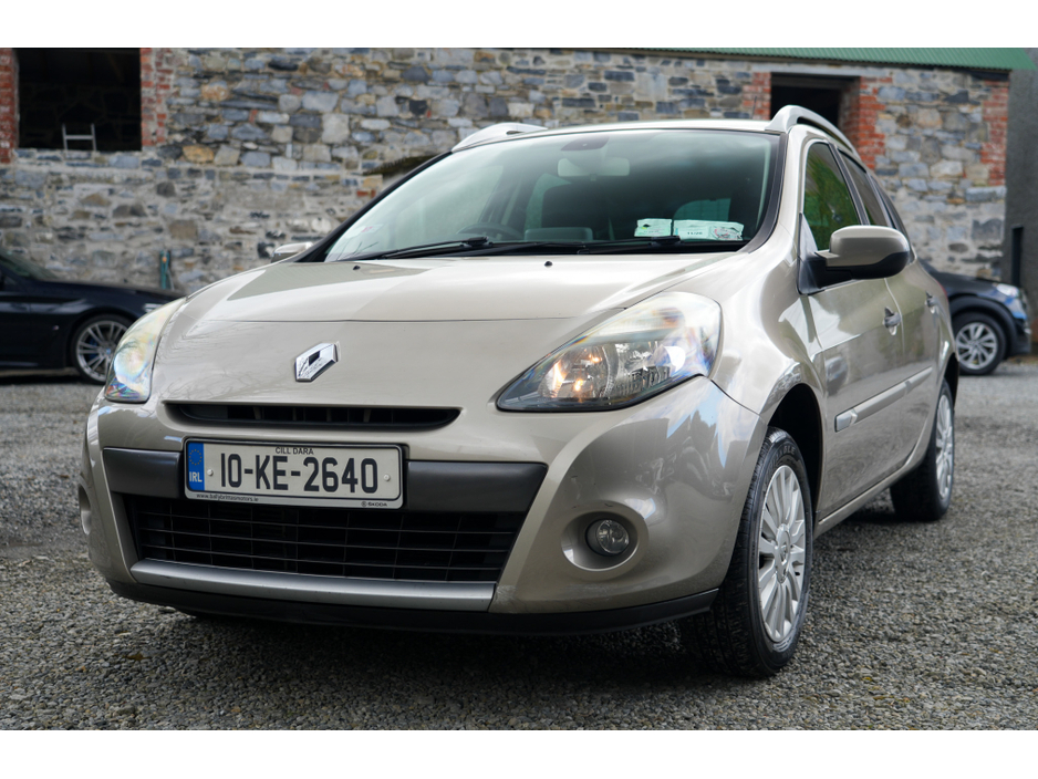 2010 Renault Clio - image 15