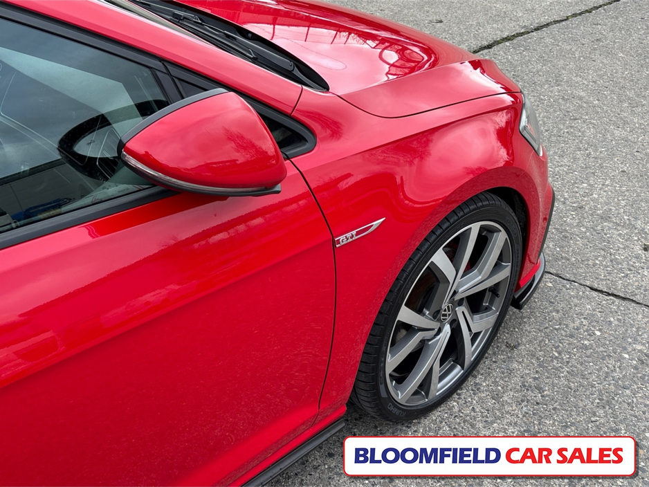 2018 Volkswagen Golf - image 29