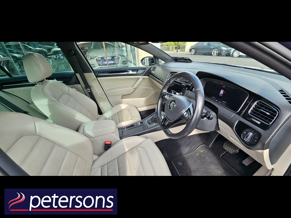 2019 Volkswagen Golf - image 11