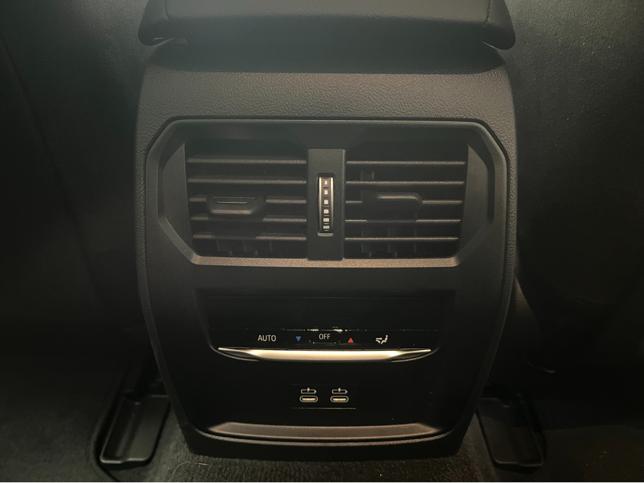 2025 BMW i4 - image 20