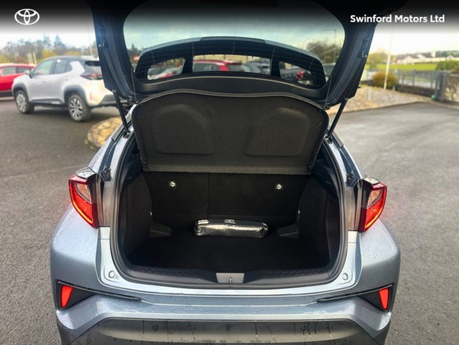 2020 Toyota C-HR - image 6