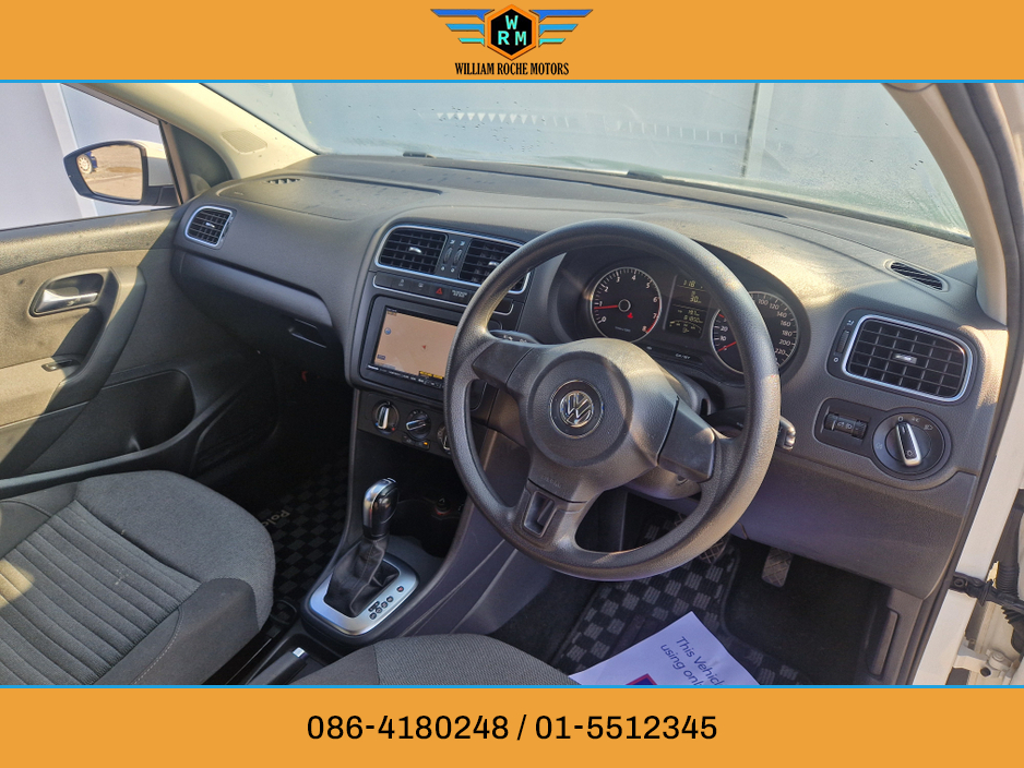 2012 Volkswagen Polo - image 25