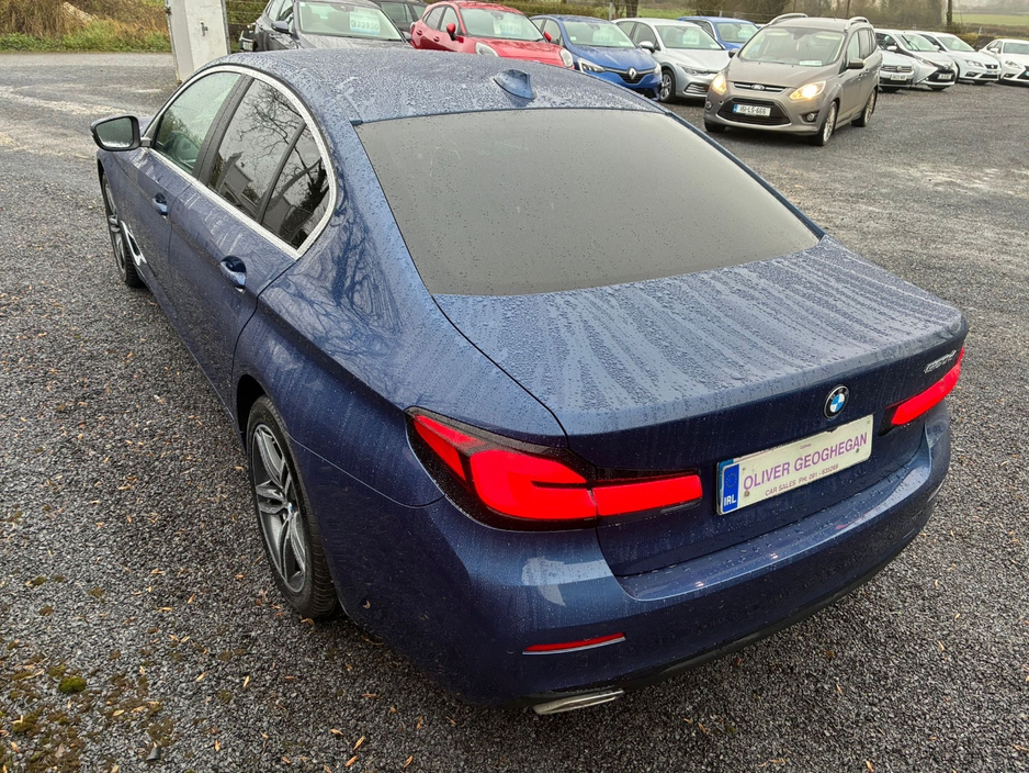2021 BMW 5 Series - image 3