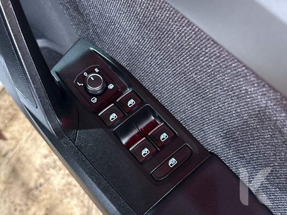 2021 SEAT Leon MANUAL 1.0TSI - REVERSE CAMERA - CRUISE CONTROL - A/C HEATING CONTROLS €19,950