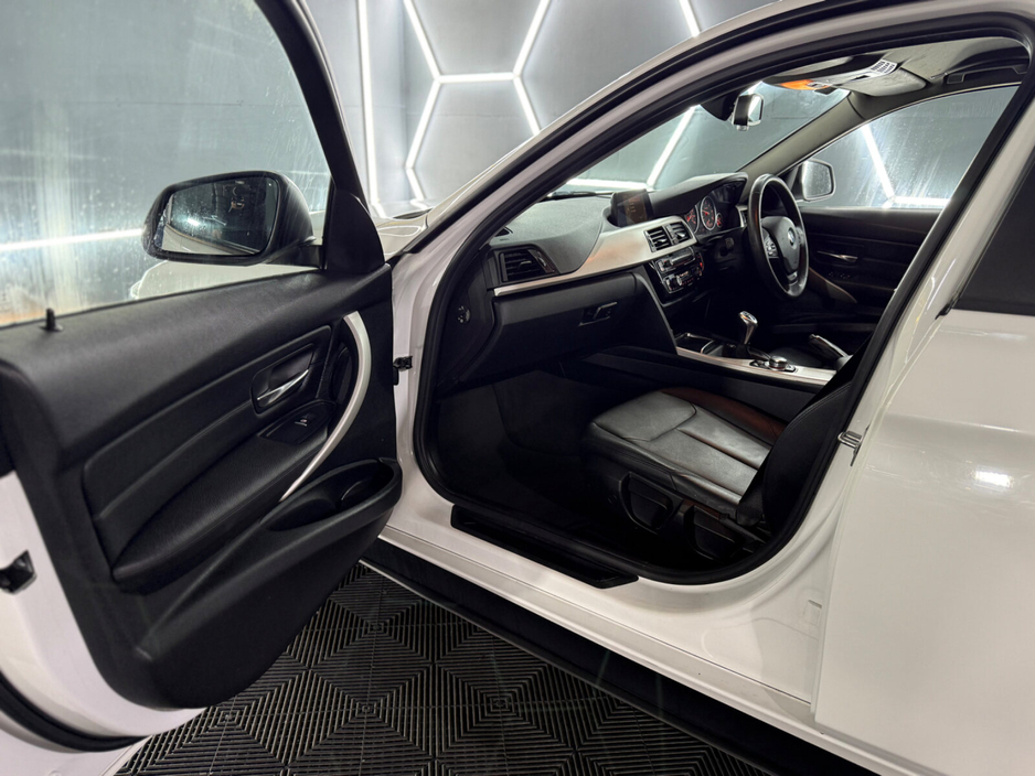 2016 BMW 3 Series 320d EfficientDynamics €13,950